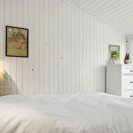 Summerhouse Close To Nature And 펜션 Rørvig